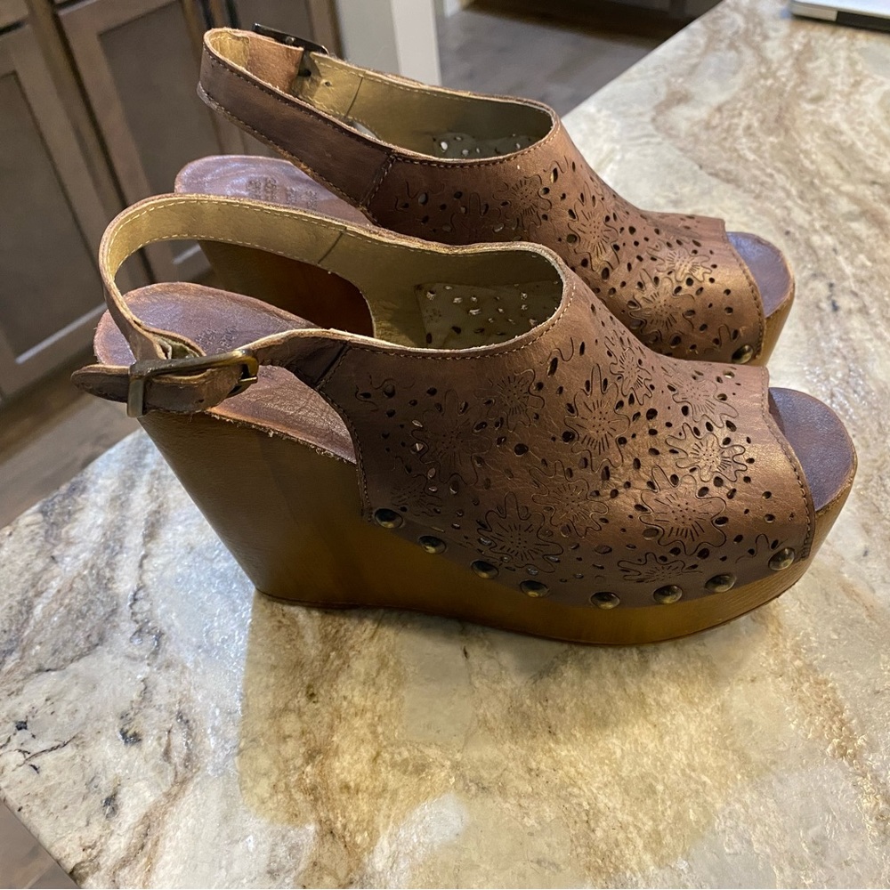 Vera Pelle Italian made leather Made in Italy platform sandal size 39